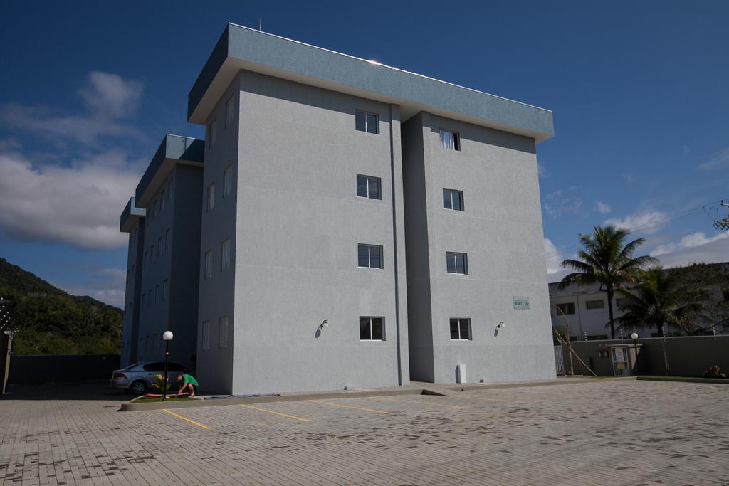 Apartamento Erica Itagua Proximo Da Praia Grande Ubatuba Buitenkant foto